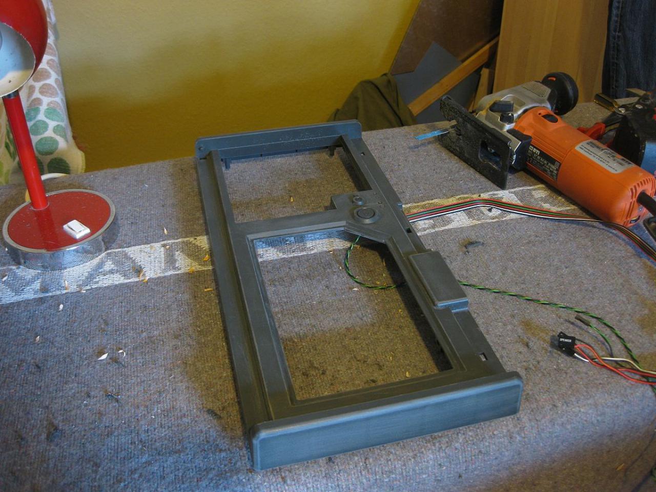 [02/03/2012] Chieftec-BH-Casemod: Das Netzteil wandert auf den Deckel (7)