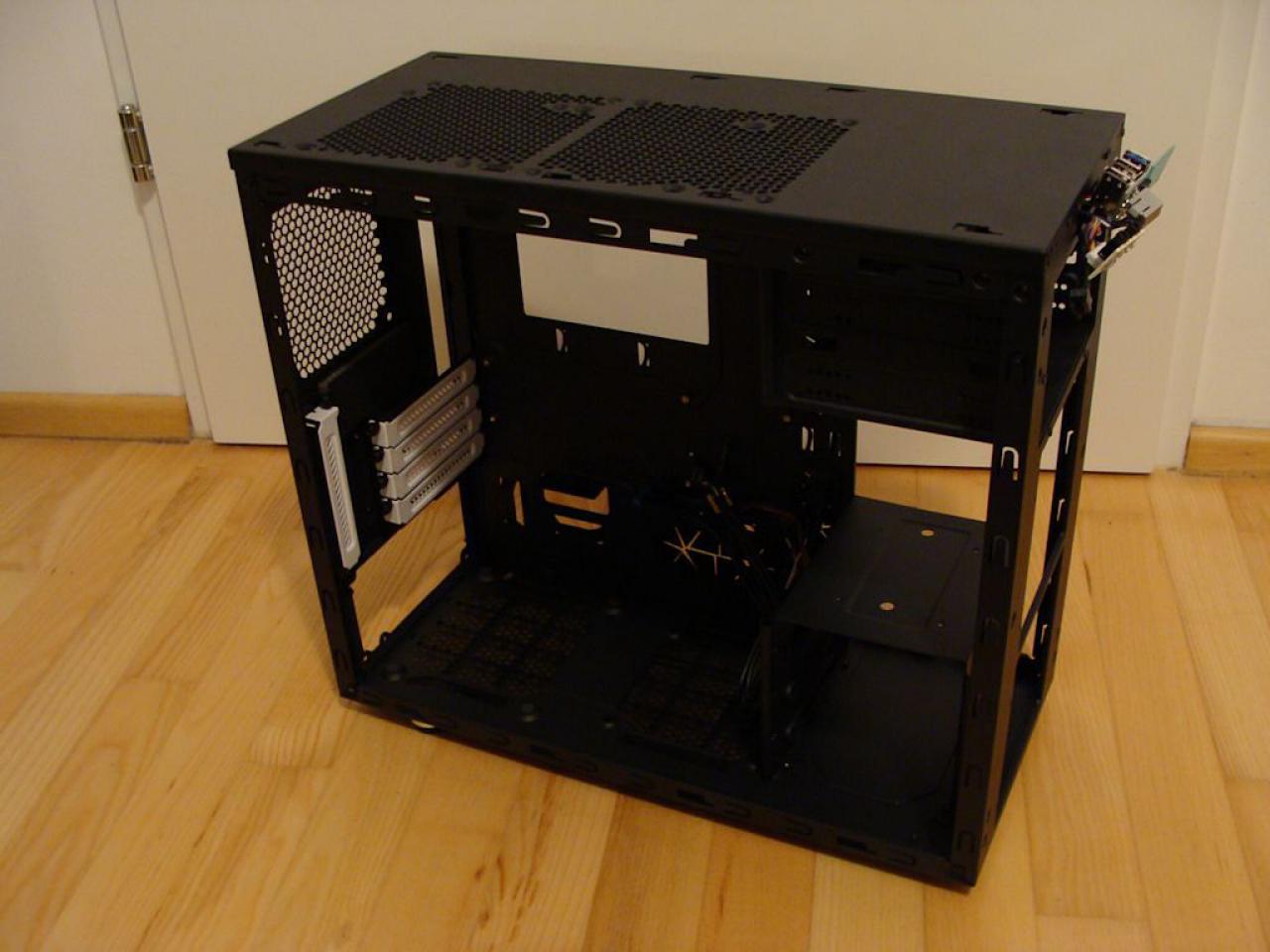 [02/03/2012] Abgefahren: Arc-Mini-Casemod im Hot-Rod-Design (3)