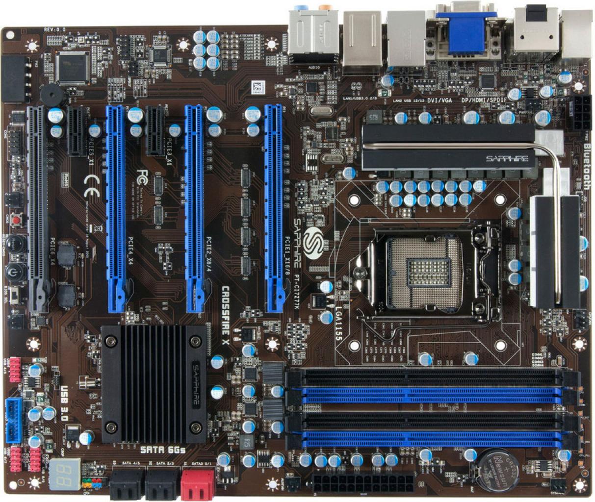 [03/04/2012] Finale Bilder des Sapphire Pure Platinum Z77 (2)