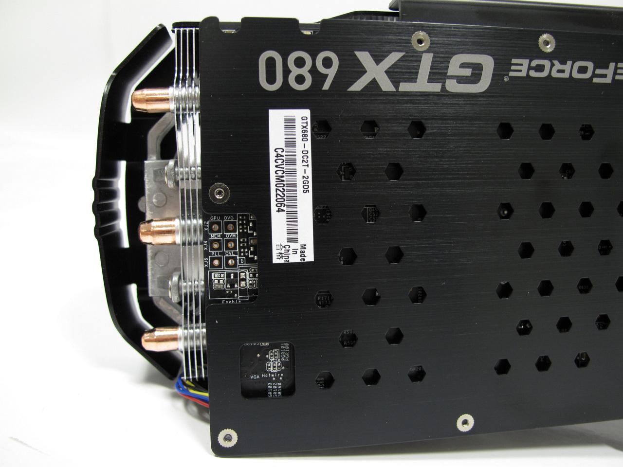 [20/04/2012] Asus Geforce GTX 680 Direct Cu II TOP (4)
