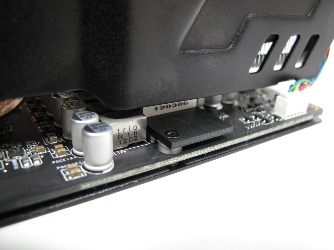 [20/04/2012] Asus Geforce GTX 680 Direct Cu II TOP (6)