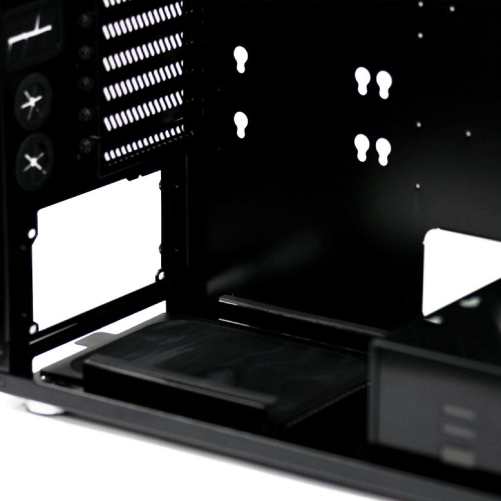 [13/04/2012] Cubitek Magic Cube AIO - angeblich kleinstes E-ATX-Gehäuse der Welt (8)
