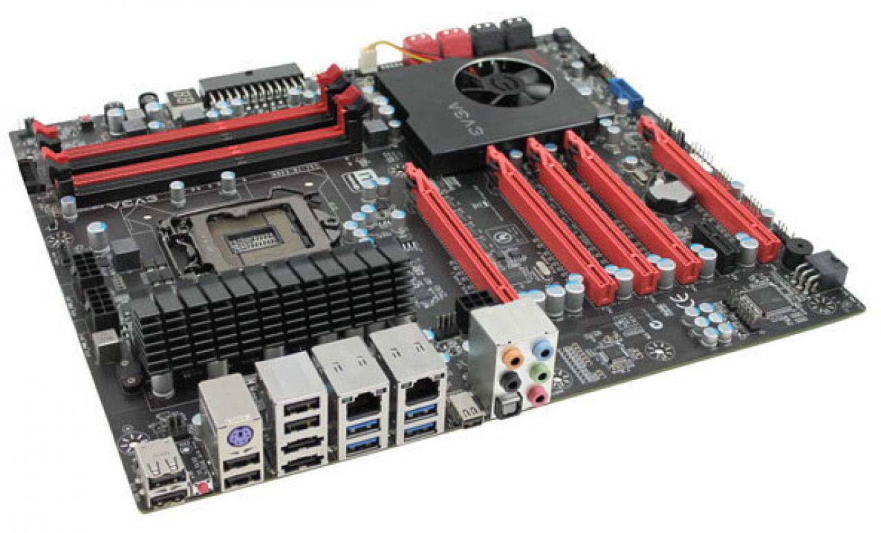 [10/04/2012] EVGA Z77 FTW (151-IB-E699-KR) (2)