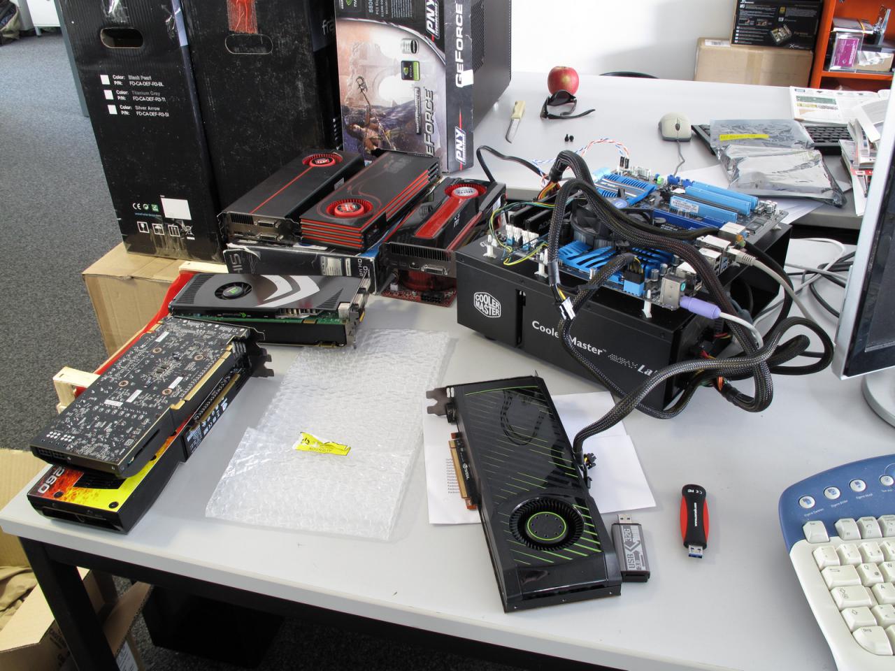 [13/04/2012] Damit unser neuer Volo-Import aus Österreich einen Einblick bekommt, wie die zahlreichen Benchmarks im Heft entstehen, darf er gleich einmal die Grafikkarten-Benchmarks für das geplante Risen-2-Tuning übernehmen. Wir hoffen es macht Spaß.