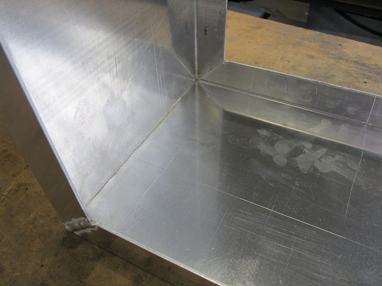 [02/04/2012] Update: Front des MS-Tech CA-0280 wird zum Deckel (4)