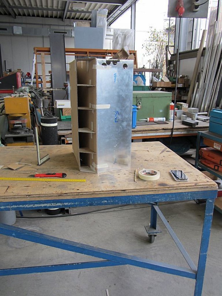 [02/04/2012] Update: Front des MS-Tech CA-0280 wird zum Deckel (23)