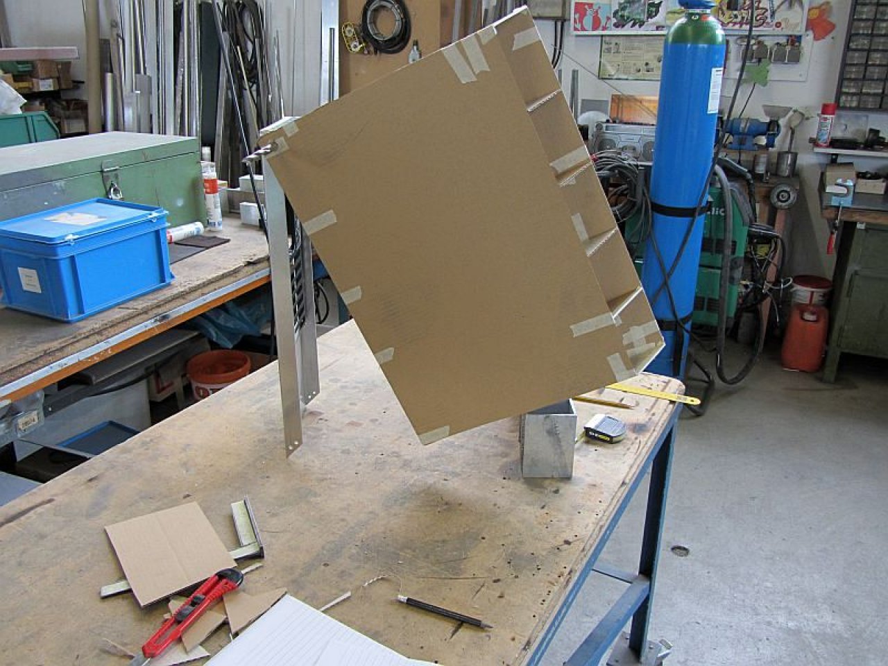 [02/04/2012] Update: Front des MS-Tech CA-0280 wird zum Deckel (28)