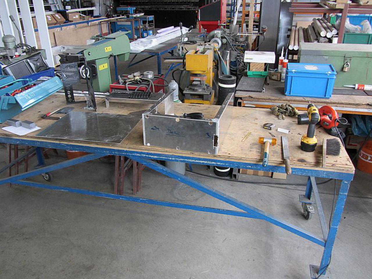 [20/04/2012] Update vom 20.04.: neue Bilder aus der Profi-Werkstatt (1)