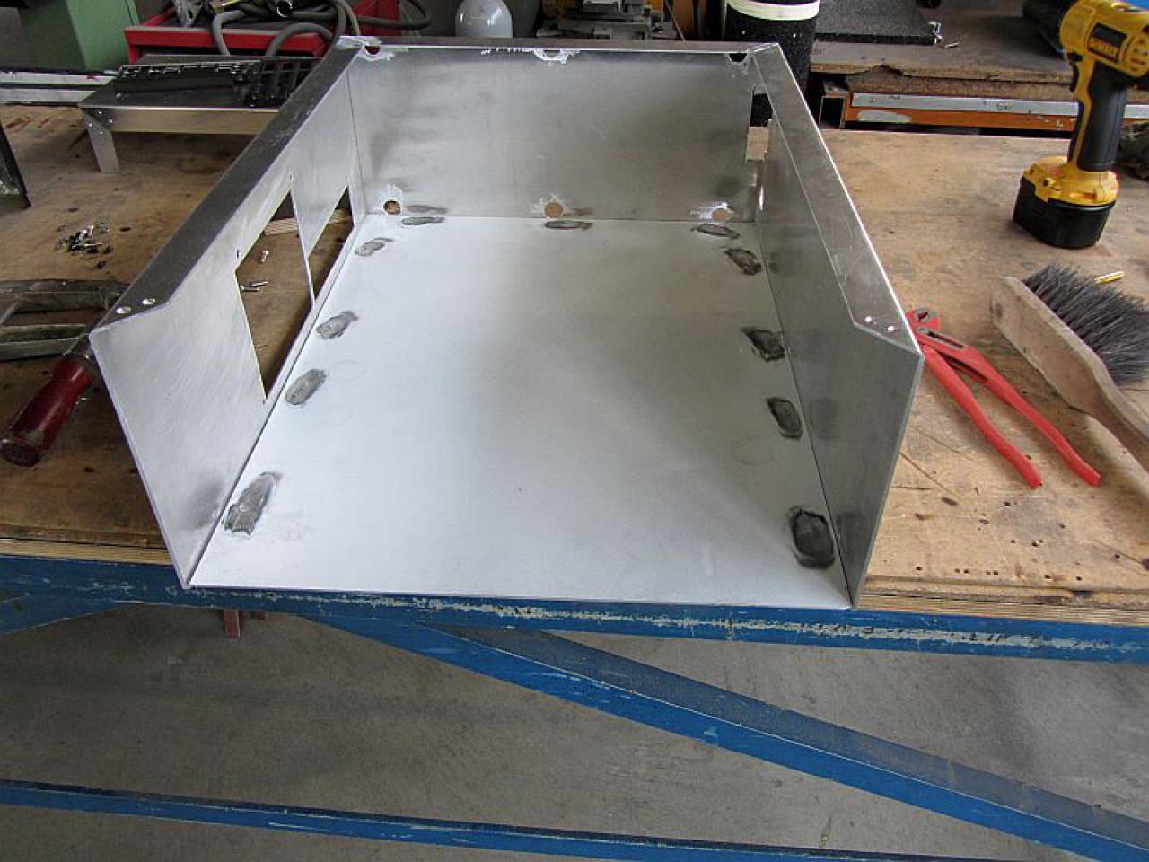 [20/04/2012] Update vom 20.04.: neue Bilder aus der Profi-Werkstatt (6)
