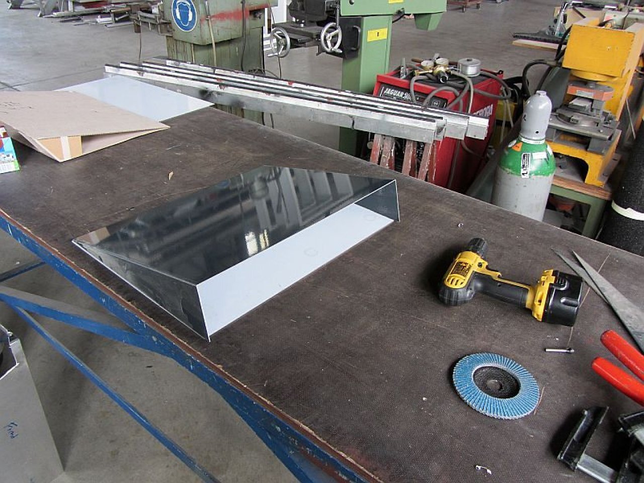 [20/04/2012] Update vom 20.04.: neue Bilder aus der Profi-Werkstatt (19)
