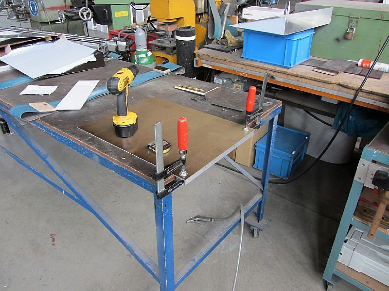[20/04/2012] Update vom 20.04.: neue Bilder aus der Profi-Werkstatt (26)