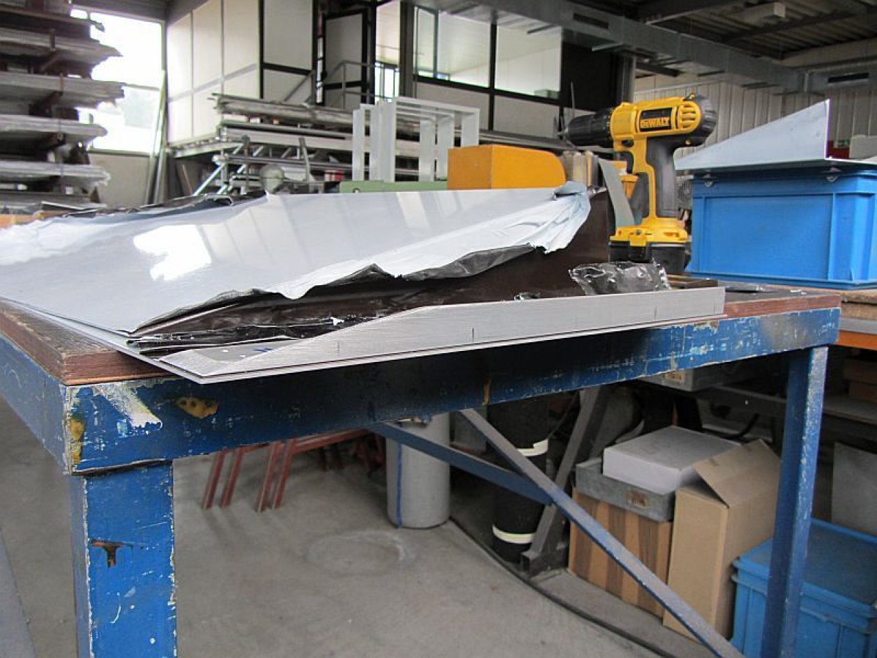 [20/04/2012] Update vom 20.04.: neue Bilder aus der Profi-Werkstatt (29)