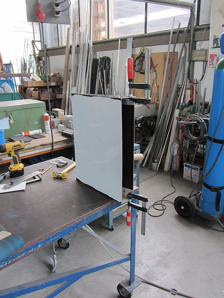 [20/04/2012] Update vom 20.04.: neue Bilder aus der Profi-Werkstatt (30)