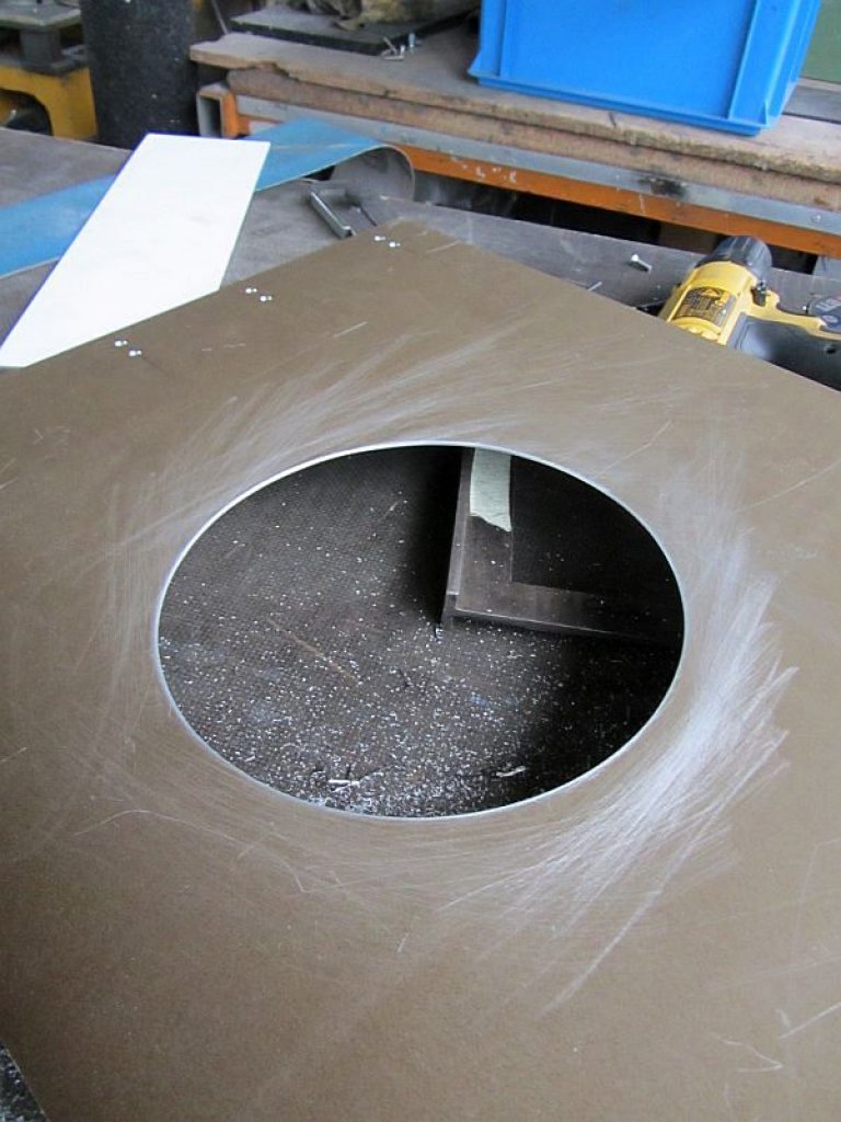 [20/04/2012] Update vom 20.04.: neue Bilder aus der Profi-Werkstatt (34)