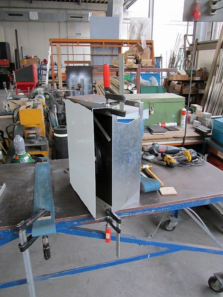 [20/04/2012] Update vom 20.04.: neue Bilder aus der Profi-Werkstatt (40)