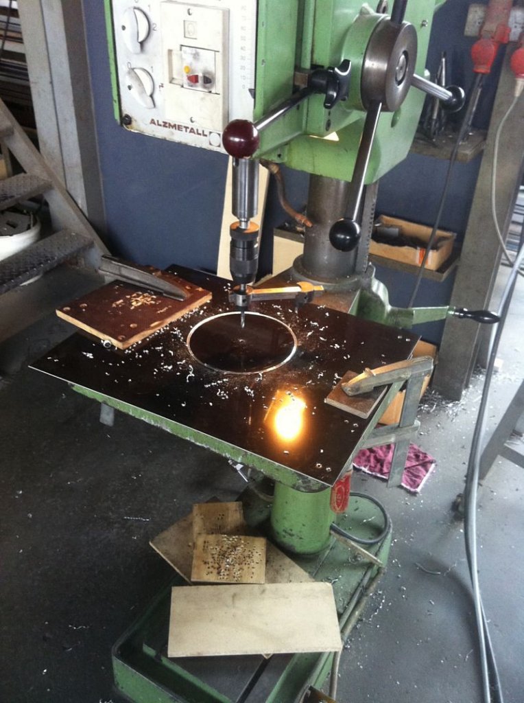 [20/04/2012] Update vom 20.04.: neue Bilder aus der Profi-Werkstatt (42)