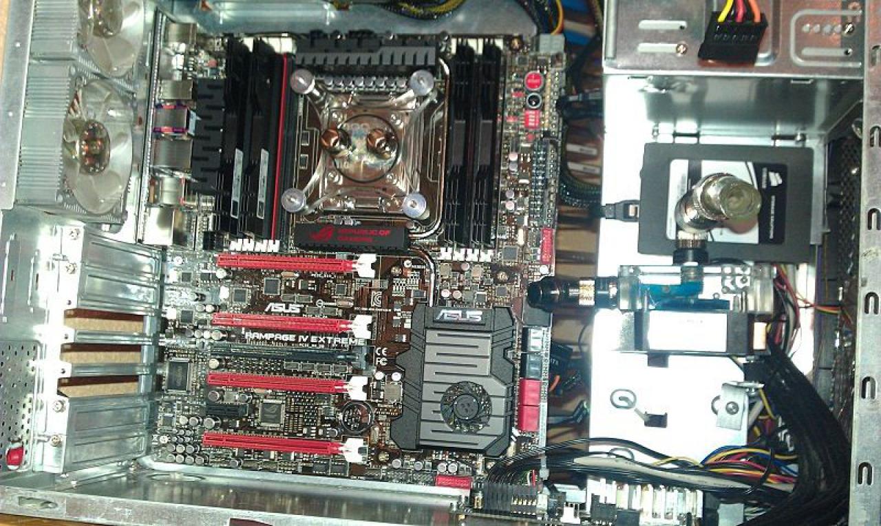 [16/04/2012] Edel-Hardware trifft auf Spar-Gehäuse: Sandy Bridge E + GTX 680 im MS-Tech-Tower (14)