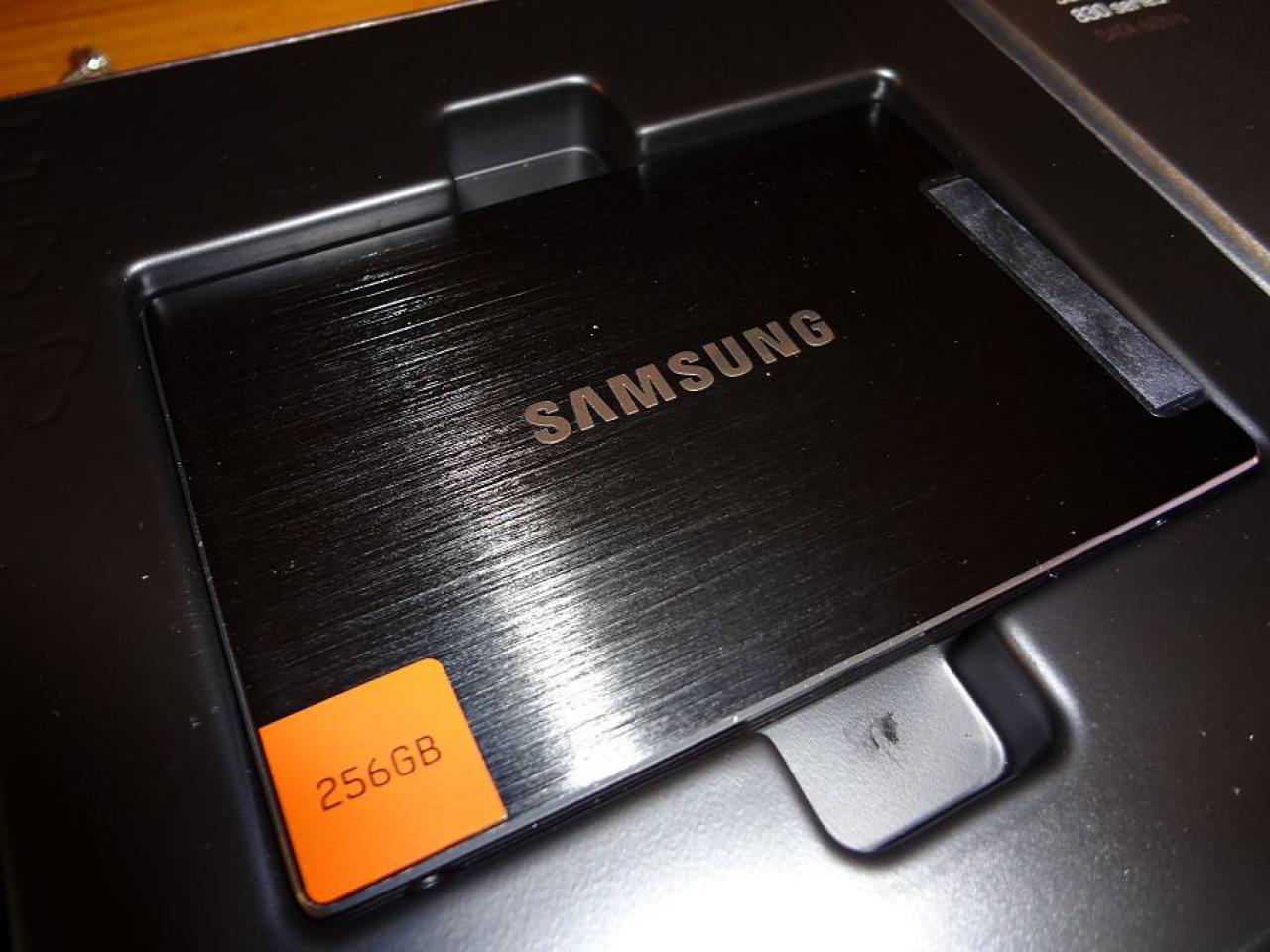 [16/04/2012] Edel-Hardware trifft auf Spar-Gehäuse: Sandy Bridge E + GTX 680 im MS-Tech-Tower (19)