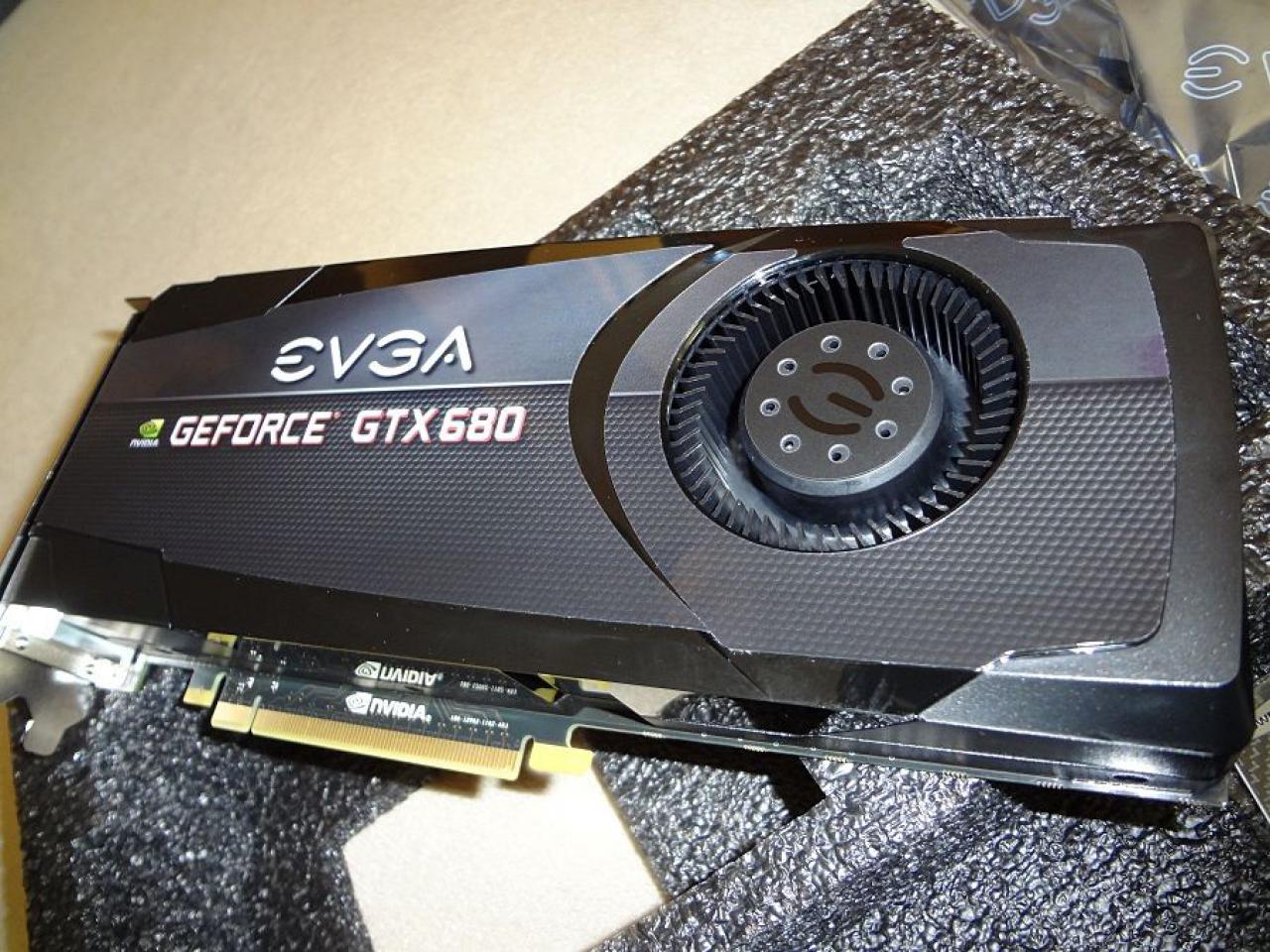 [16/04/2012] Edel-Hardware trifft auf Spar-Gehäuse: Sandy Bridge E + GTX 680 im MS-Tech-Tower (53)