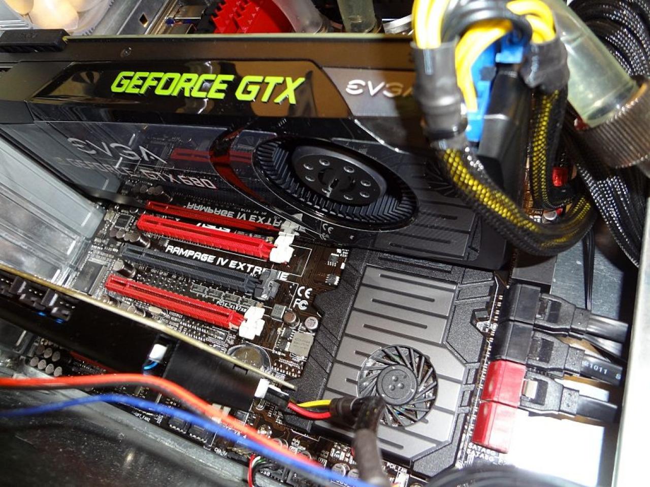 [16/04/2012] Edel-Hardware trifft auf Spar-Gehäuse: Sandy Bridge E + GTX 680 im MS-Tech-Tower (63)