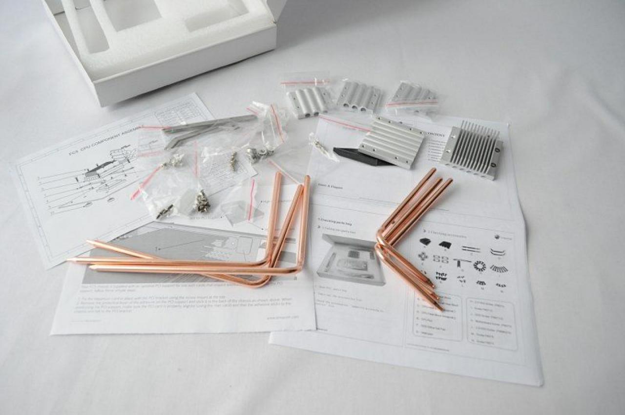 [11/04/2012] Klein, aber oho: Casemod-Projekt mit lüfterlosem Streacom FC5 (4)