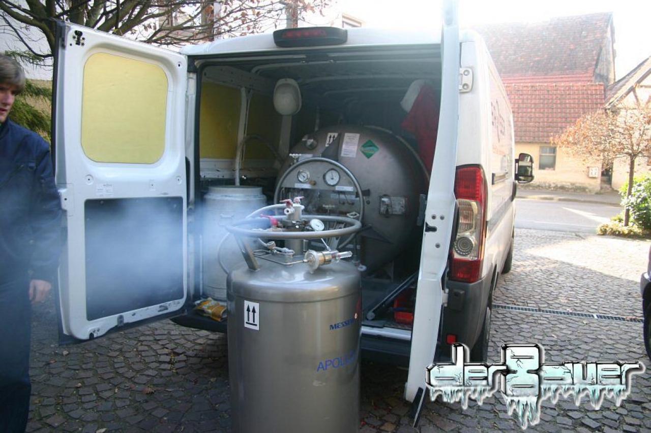 [13/04/2012] Neue Extremkühlungs-Stunts (April 2012) (8)