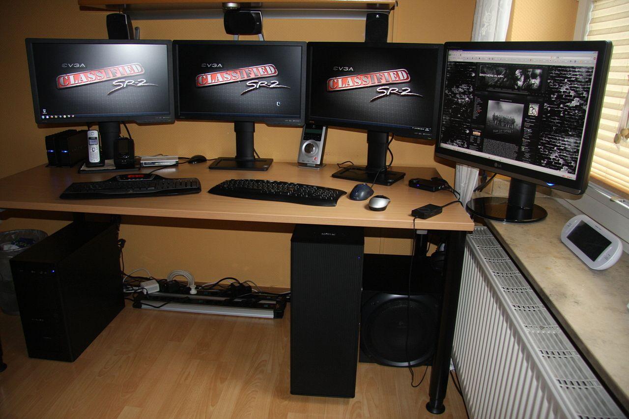 [05/04/2012] Update: die krassesten Schreibtische (24)