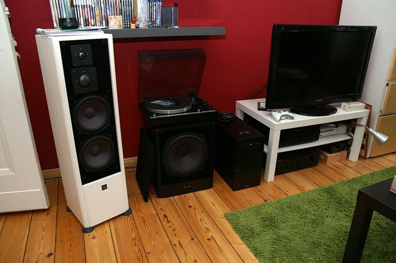 [13/04/2012] Update: neue Soundsysteme, Eigenbau-Lösungen und Retro-Komponenten (2)