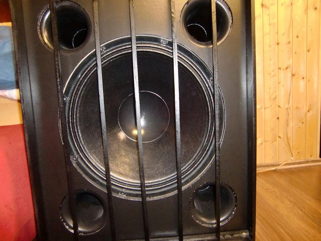 [13/04/2012] Update: neue Soundsysteme, Eigenbau-Lösungen und Retro-Komponenten (5)