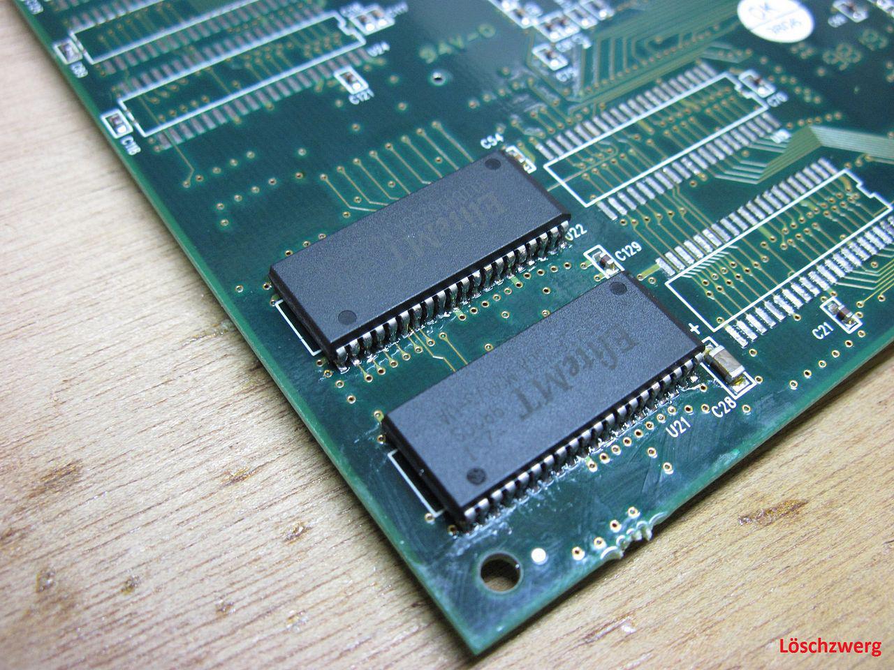 [10/04/2012] Tolles Retro-Projekt: 3dfx Voodoo 2 wird repariert und aufgemotzt (13)