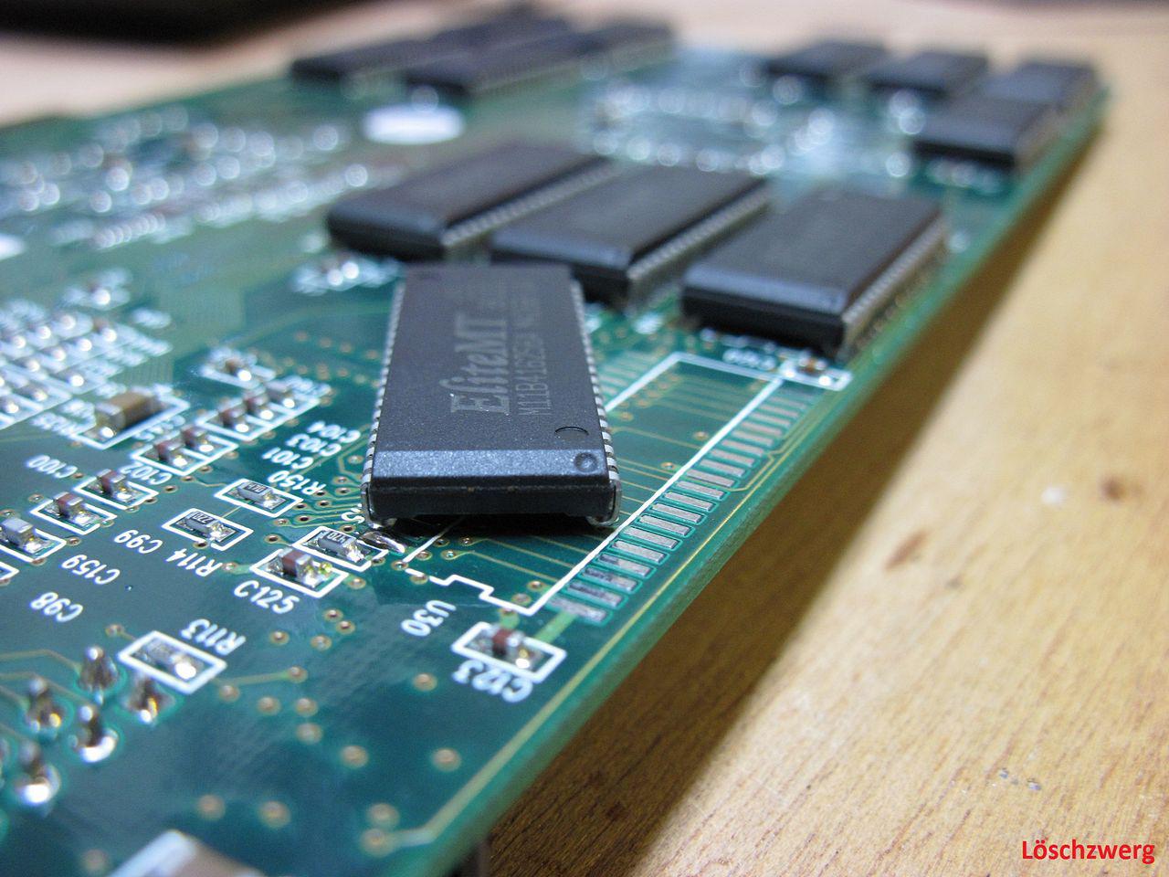 [10/04/2012] Tolles Retro-Projekt: 3dfx Voodoo 2 wird repariert und aufgemotzt (22)
