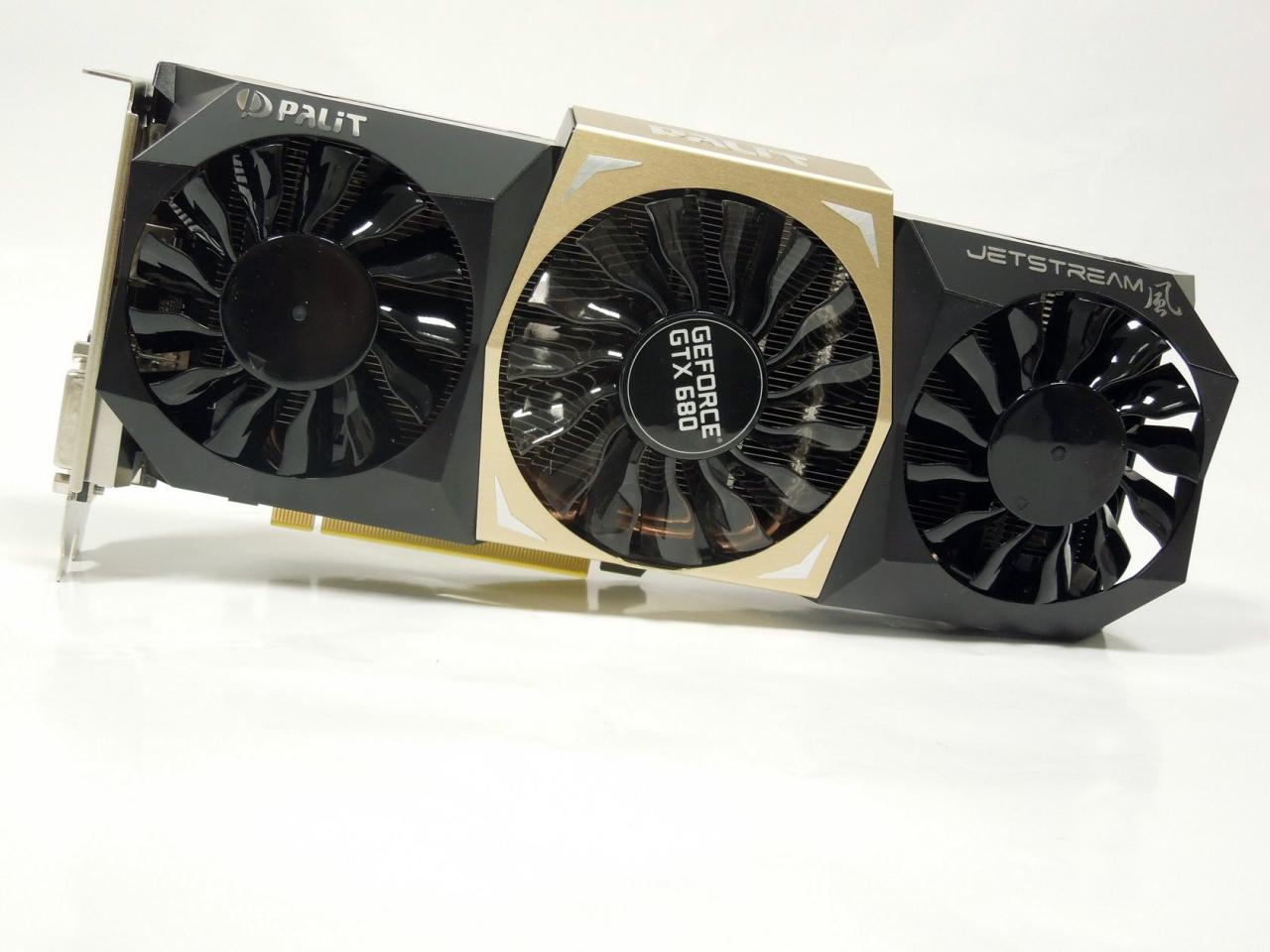 [04/04/2012] Palit Geforce GTX 680 Jetstream mit drei Lüftern und Übertaktung - neu im PCGH-Testlabor (3)