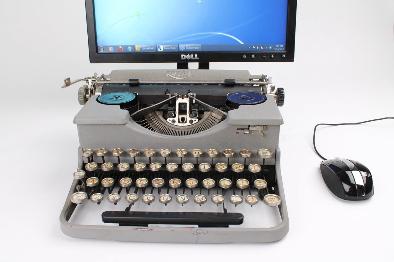 [02/04/2012] Tüftler bietet antike Schreibmaschinen für PC als Tastatur-Ersatz an (1) (7)