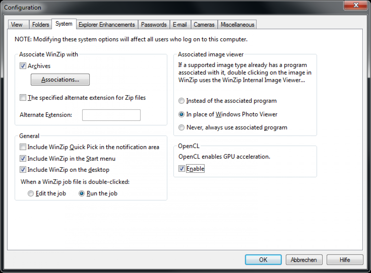[25/04/2012] Um OpenCL-Beschleunigung zu nutzen, müssen Sie manuell den Haken unter Settings - Options - System setzen.