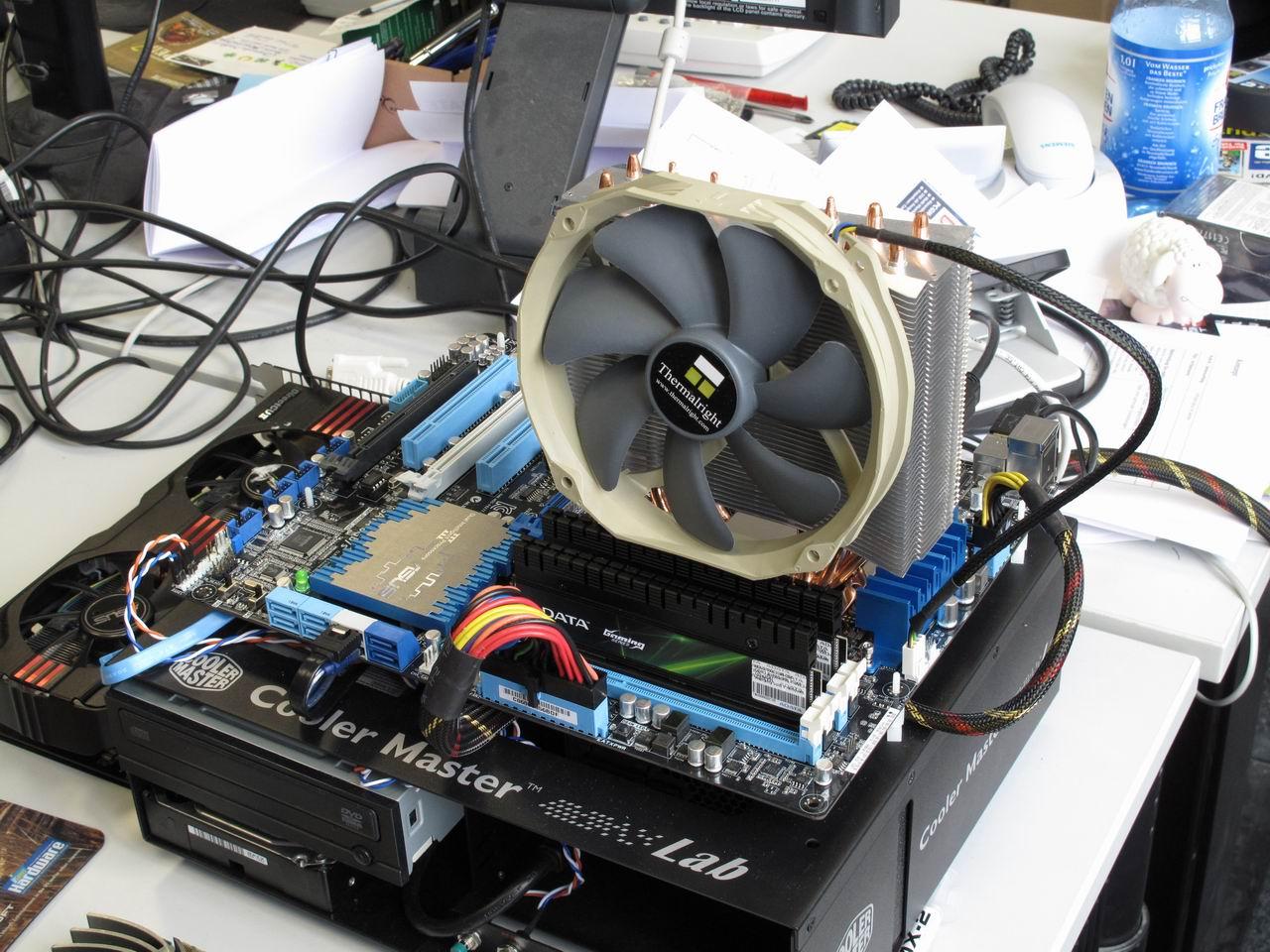 [05/04/2012] Ein Z77-Board - was hat Marc nur damit vor...