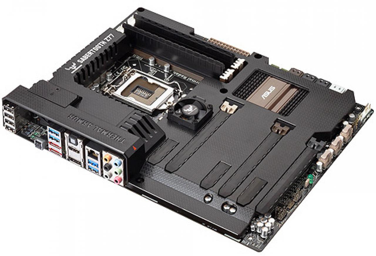 [20/04/2012] Asus Sabertooth Z77 mit Thermal Armor und Quad-GPU-Unterstützung offiziell vorgestellt (1)
