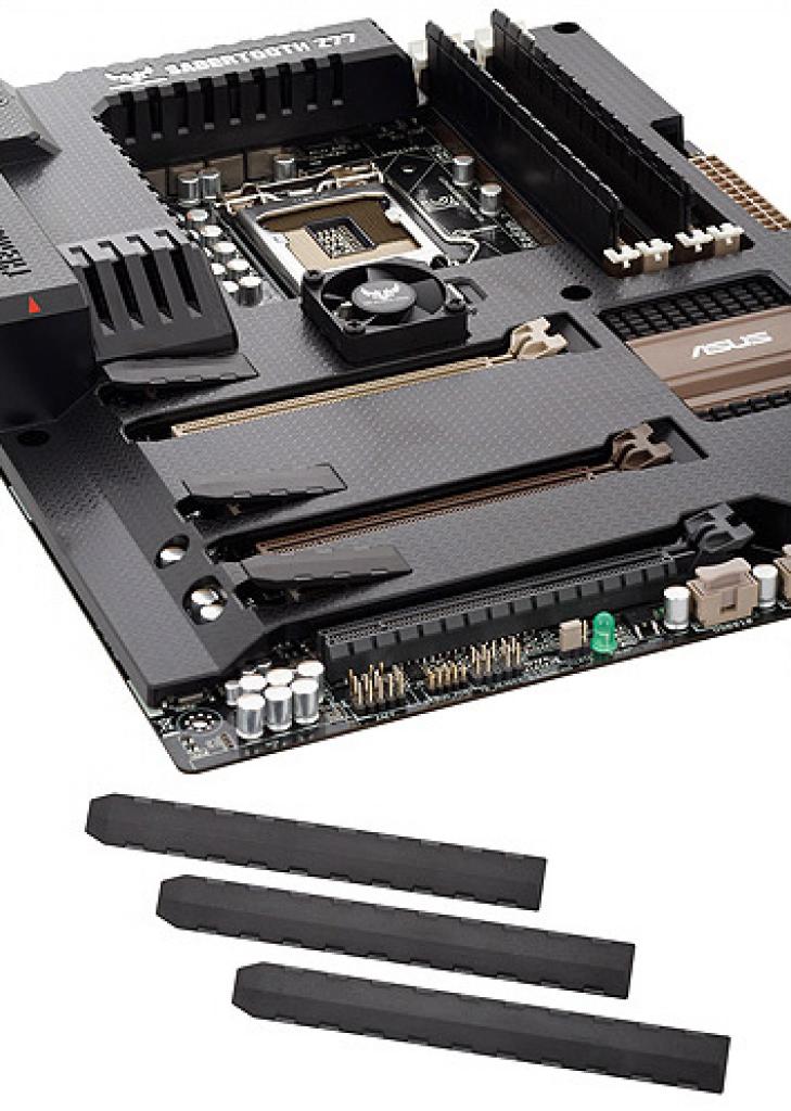 [20/04/2012] Asus Sabertooth Z77 mit Thermal Armor und Quad-GPU-Unterstützung offiziell vorgestellt (4)