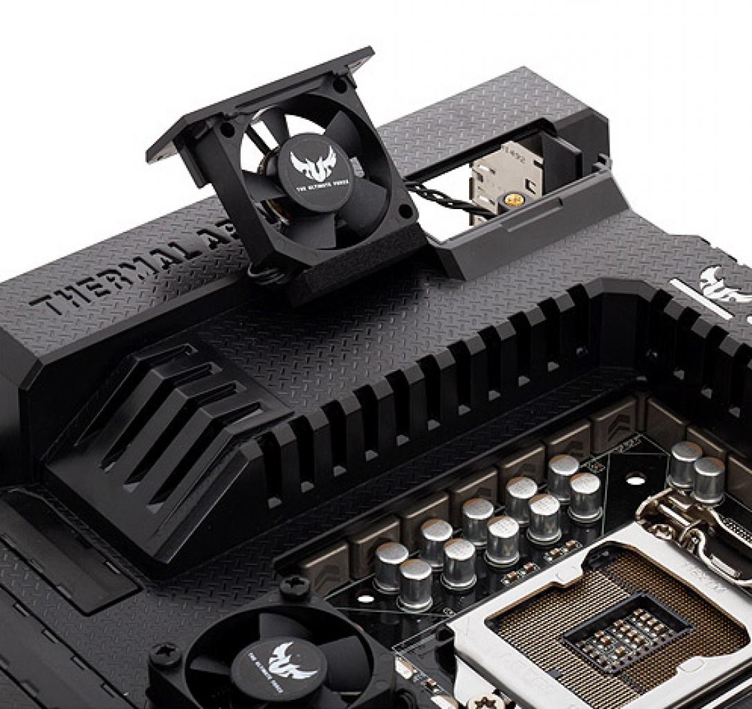 [20/04/2012] Asus Sabertooth Z77 mit Thermal Armor und Quad-GPU-Unterstützung offiziell vorgestellt (5)