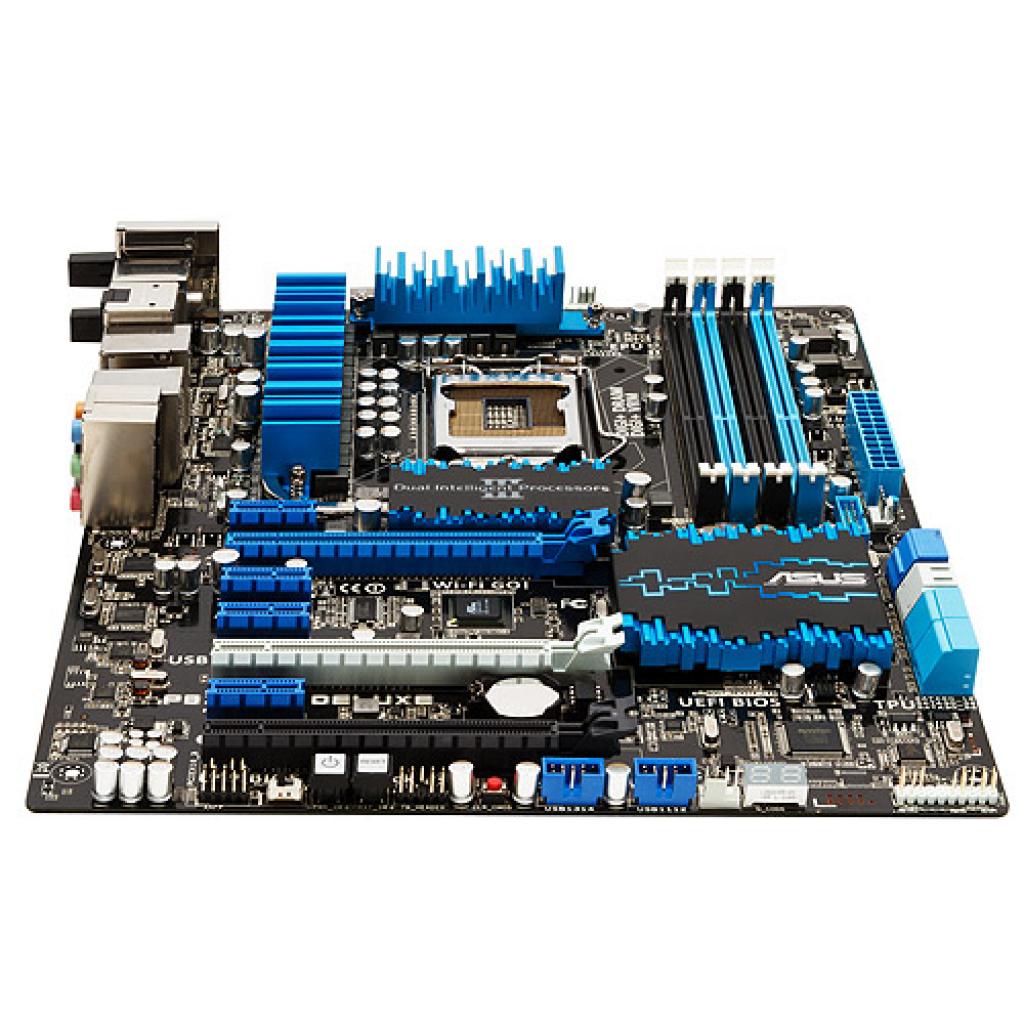 [25/04/2012] Das Asus P8Z77-V Deluxe (Bild) könnte bald durch eine Premium-Variante vom Thron gestoßen