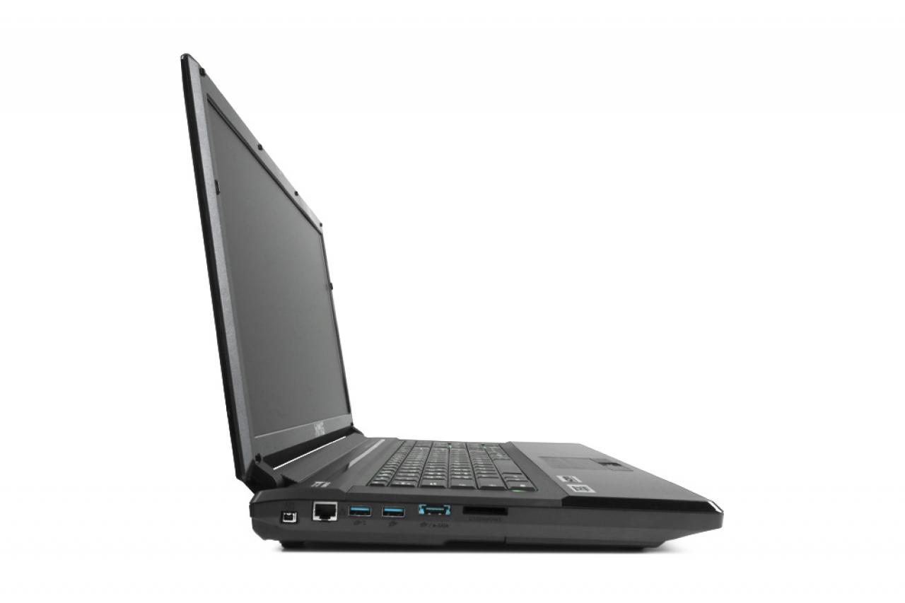 [27/04/2012] Schenker XMG P702 (6) - Ab Ende Mai auch mit Radeon HD