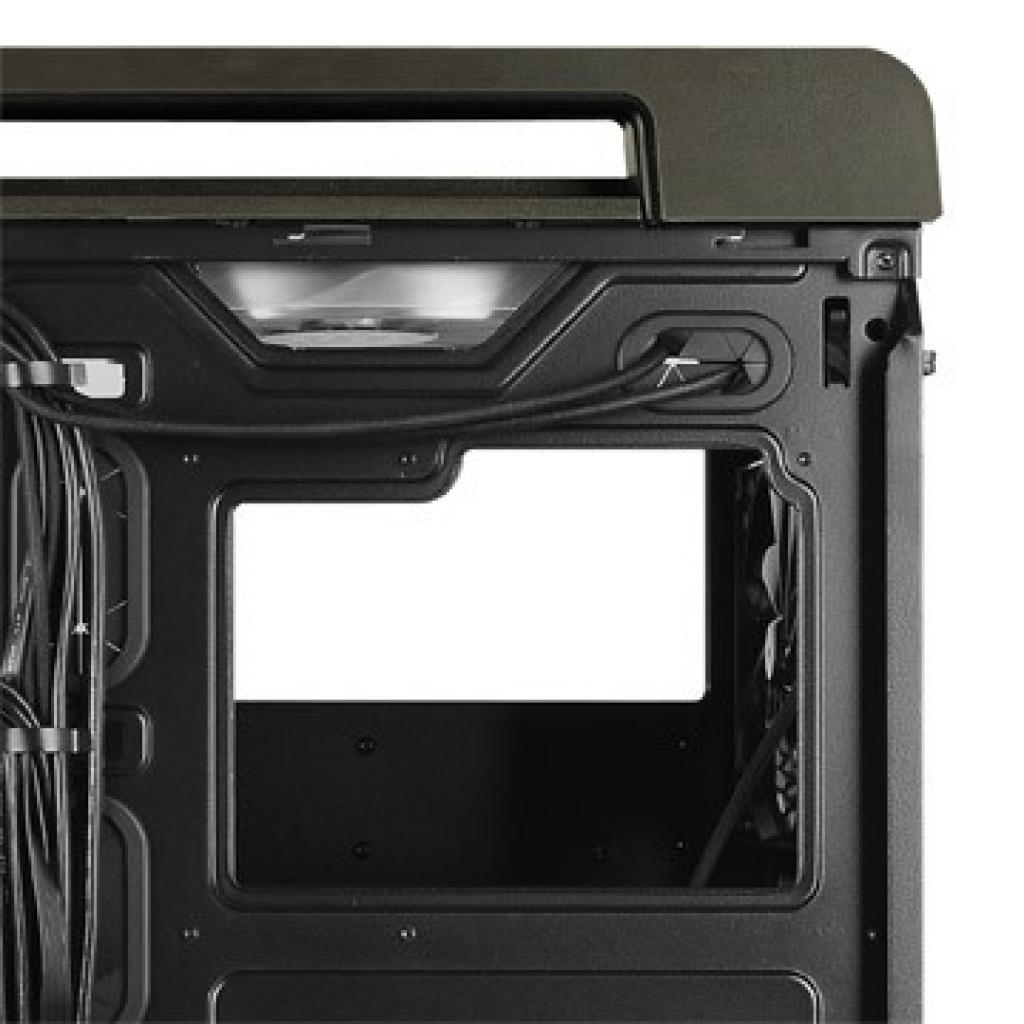 [11/04/2012] Thermaltake Level 10 GT Battle Edition (2)