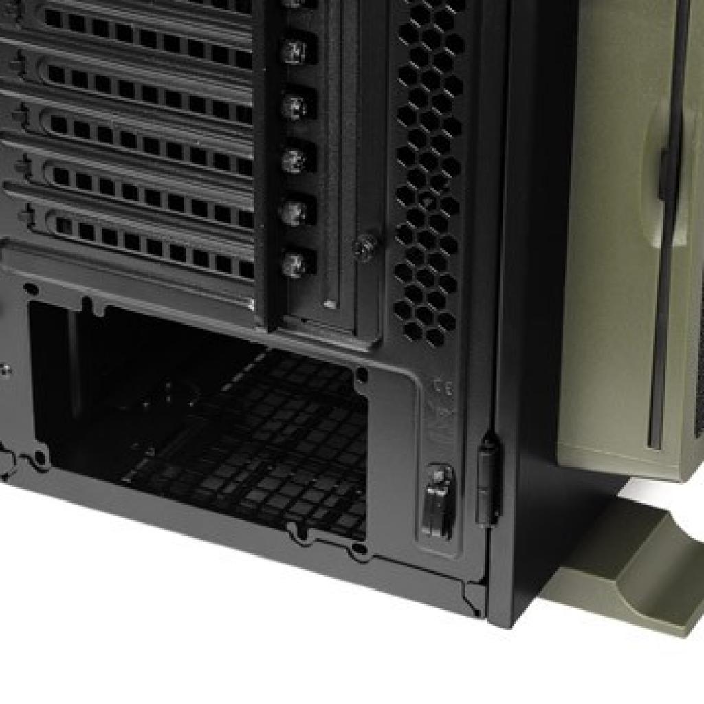 [11/04/2012] Thermaltake Level 10 GT Battle Edition (6)