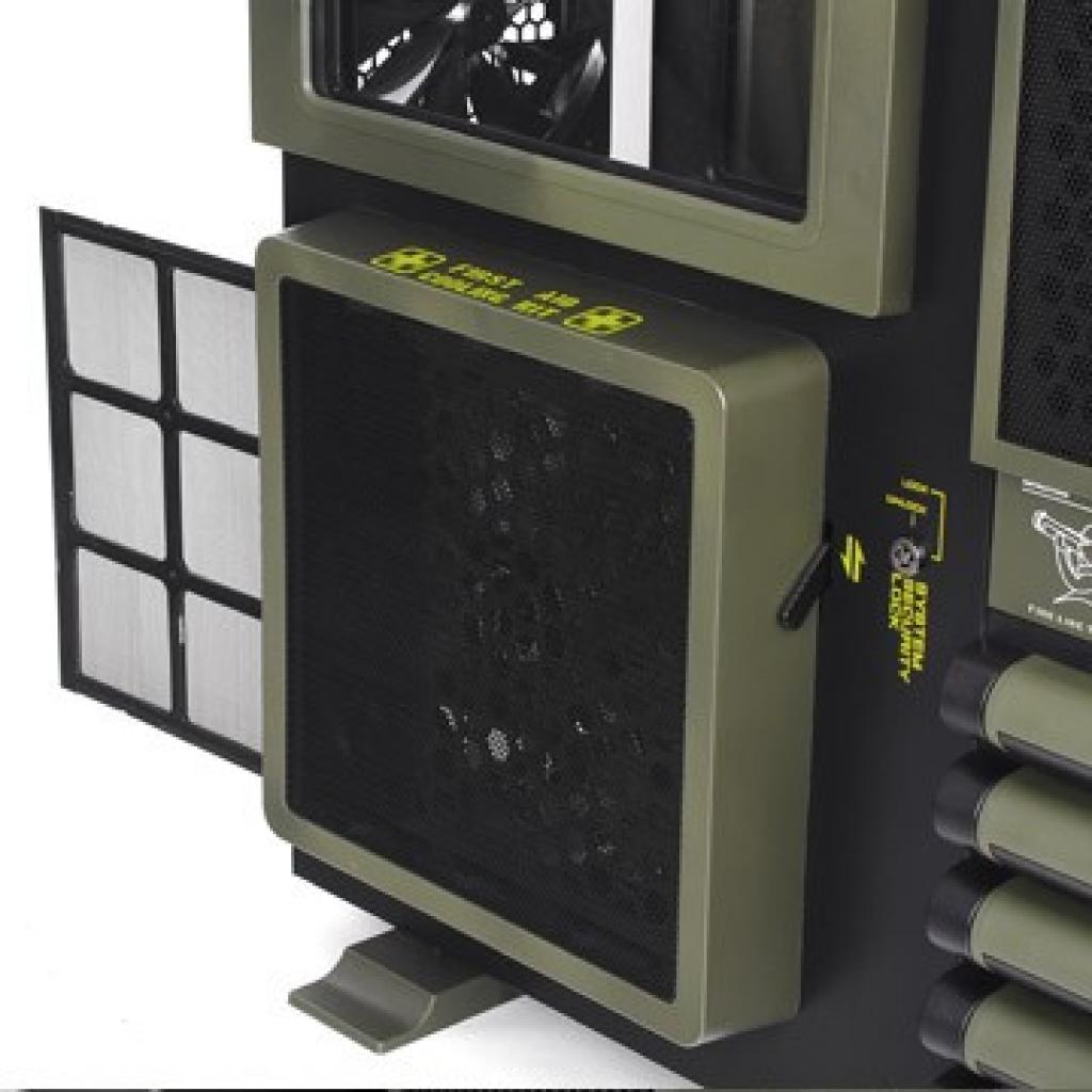 [11/04/2012] Thermaltake Level 10 GT Battle Edition (12)