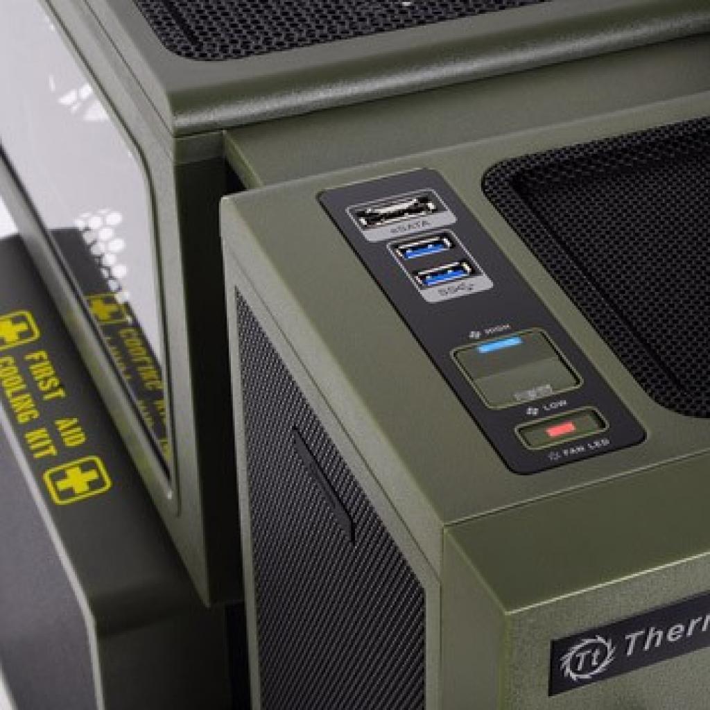 [11/04/2012] Thermaltake Level 10 GT Battle Edition (13)