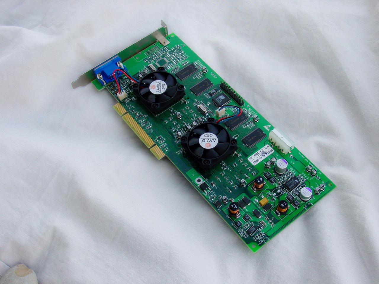 [14/05/2012] 3dfx Voodoo 5 5500 (PCI)