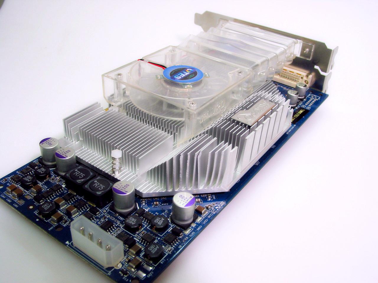 [14/05/2012] Abit Geforce FX 5900: Die Taiwaner machten gerade zu Zeiten der Geforce 4 und 5 mit kreativen Designs auf sich aufmerksam - 2006 wurde Abit dann von USI übernommen.