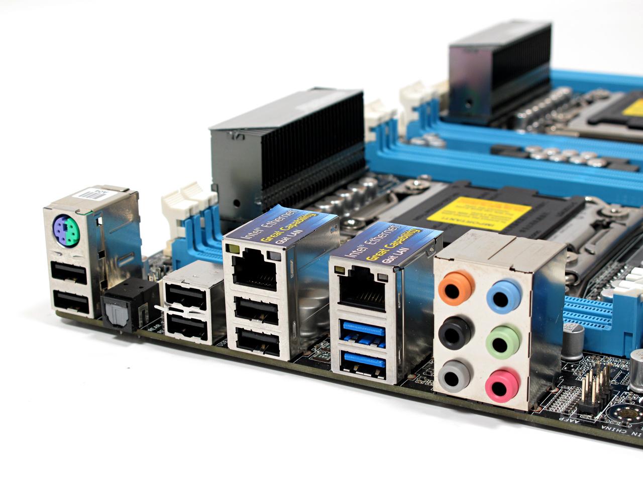 [29/05/2012] 16 Kerne im Test: Doppelter Xeon E5-2687W plus Asus Z9PE-D8 WS (5)