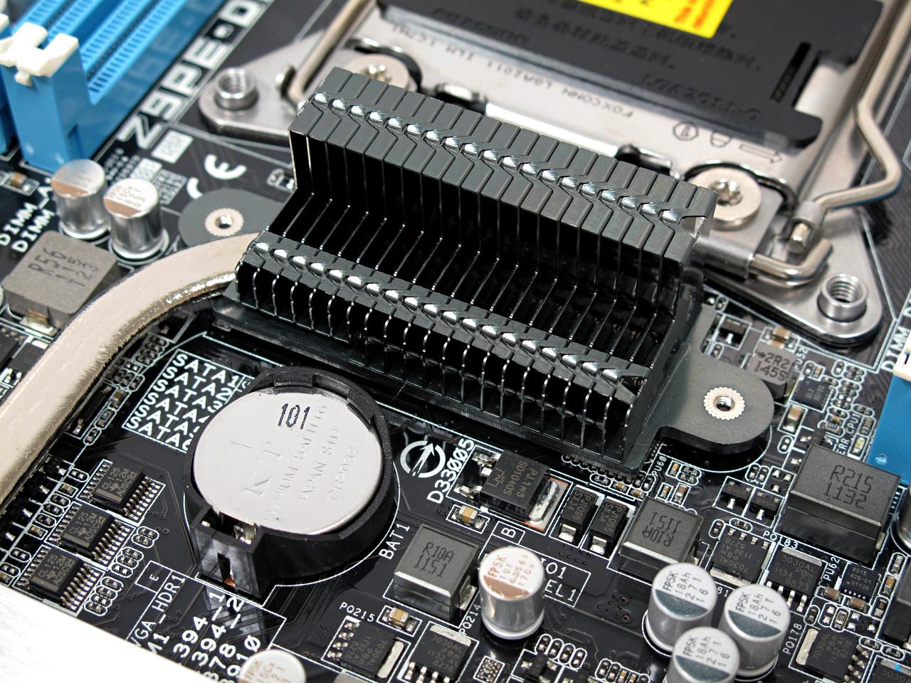 [29/05/2012] 16 Kerne im Test: Doppelter Xeon E5-2687W plus Asus Z9PE-D8 WS (14)
