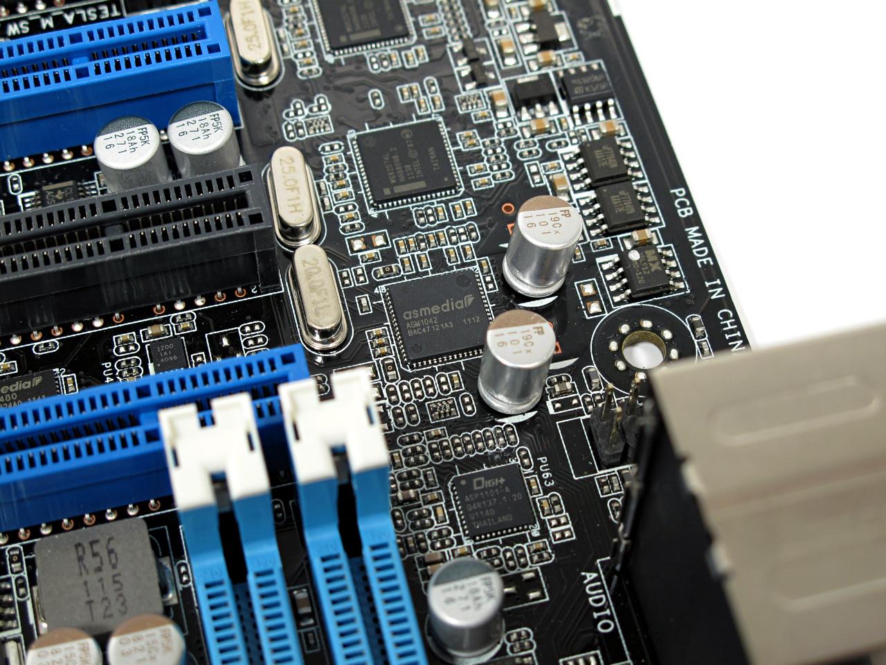 [29/05/2012] 16 Kerne im Test: Doppelter Xeon E5-2687W plus Asus Z9PE-D8 WS (19)