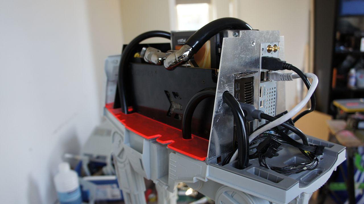 [16/05/2012] Spektakuläre Star-Wars-Casemod: Mini-PC in AT-AT mit echtem Laser (23)